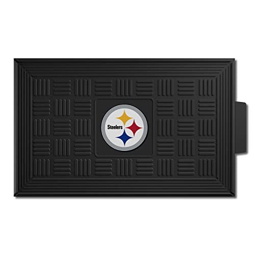 NFL Pittsburgh Steelers Heavy Duty Vinyl Medallion Outdoor Door Mat, 19.5" x 31"