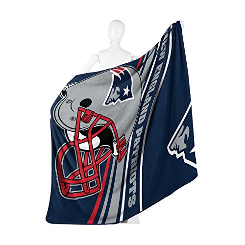 NFL New England Patriots Raschel Throw Blanket, 60" x 80", Slant