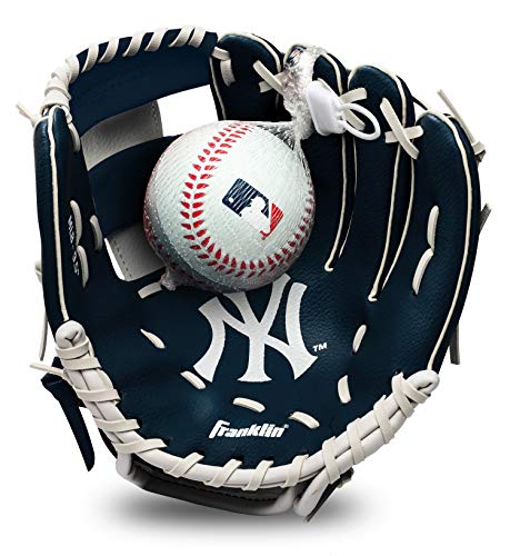 Franklin MLB New York Yankees Youth Teeball Glove and Ball Set 9.5