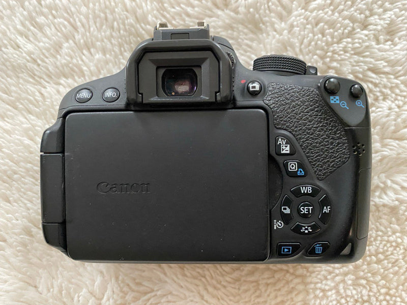 Canon Rebel T5i camera (18.0 Megapixel) + 50mm prime lens & More Extras!
