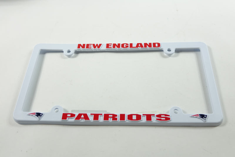 Official NFL New England Patriots White Plastic Auto, Truck License Plate Frame