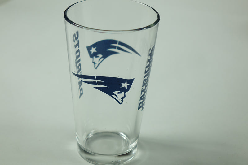 Logo Brands NFL New England Patriots (1) 16oz Pint Glass