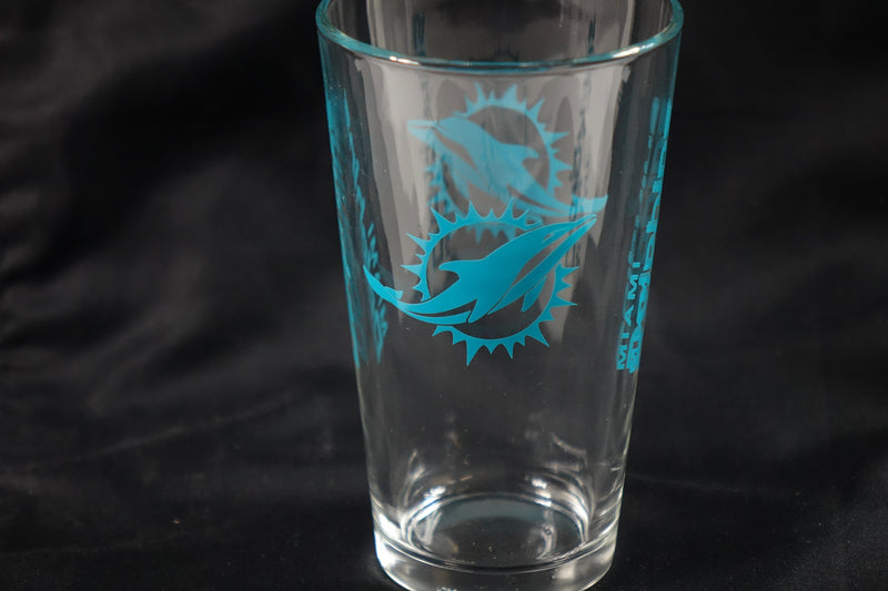 Logo Brands NFL Miami Dolphins (1) 16oz Pint Glass