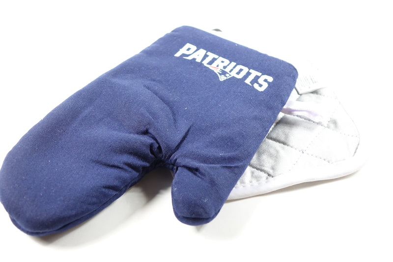 NFL New England Patriots Oven Mitt and Pot Holder Set One Size